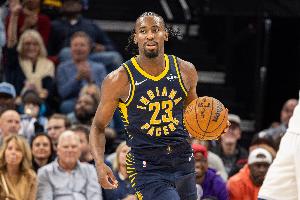 最大功臣！内史密斯19中10&5记三分砍下生涯新高31分外加6篮板