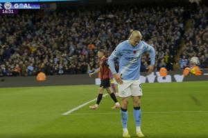 1米95高佬！哈兰德高速单刀后上演机器人庆祝