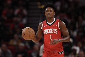 动作过大！杜兰特失误&索汉快下被追防阿门直接推翻一级恶犯