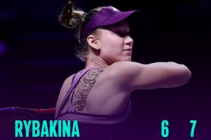 神奇之旅！莱巴金娜上月底压哨获年终席位，最终全胜夺年终冠军