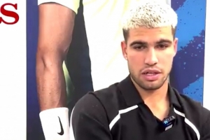 阿尔卡拉斯打造完美球员：反手选辛纳，步伐选自己，切削选费德勒