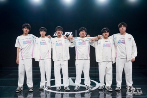 爆料人谈竞拍：只有两支队伍积分突破60分 BLG80多 TES60多