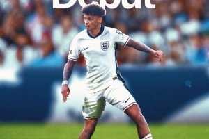 奥赖利上演英格兰队首秀，曼城官方社媒晒海报祝贺