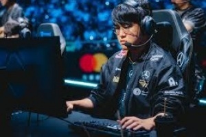 拉扯结束？韩网爆料：Gumayusi与T1续约两年