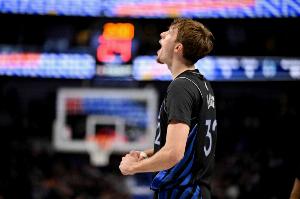 东契奇：作为状元秀弗拉格肩负着巨大压力 但他会变得很出色的