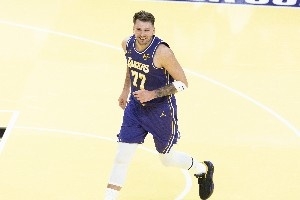 本季曾单场至少19罚球员都有谁？哈登第5人 东里在列 SGA26罚23中