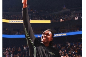 NBA官方致敬卢尼：10年3冠&数之不尽的美好回忆 你是湾区传奇