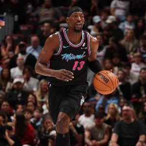 铁林：希罗鲍威尔配合得很好 看起来阿德巴约是进攻退居二线的人