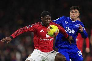 TA：曼联考虑安德森、沃顿、巴莱巴，梅努的未来存在不确定性