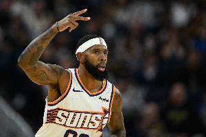 组织核心！奥尼尔平生涯纪录11助 2记三分拿到6分7板1断