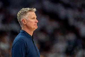 科尔谈收官阵容：交给我们最信任的球员 希尔德防守端被低估了