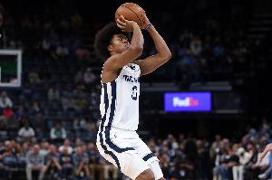 高开低走！韦尔斯9中6拿到20分1板2助 末节0分