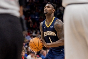 解说：锡安又伤缺3周 鹈鹕就像夏侯惇看路易十六——一眼看不到头