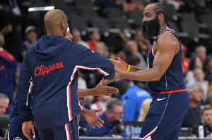 与保罗分手！哈登：睡醒在社媒看到消息 我跟全世界一样震惊困惑