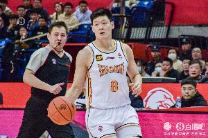 打得不错！张宁10中6拿到19分1板2助2断