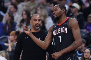 火箭本赛季第7场比赛大胜对手20+ 力压雷霆 位居联盟最多