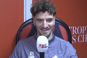 34岁后卫穆尼耶：我想踢到40岁，生涯最后合同想以前场球员签约