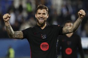 每体：伊尼戈·马丁内斯不可能回归，巴萨视施洛特贝克为明夏目标