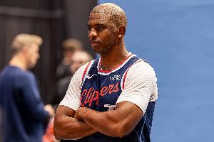 名记：卢对保罗问题已束手无策 队友也对其贬损语气颇有微词