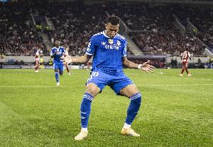 阿斯：拉菲尼亚、佩德里和姆巴佩是巴萨和皇马最关键的人物