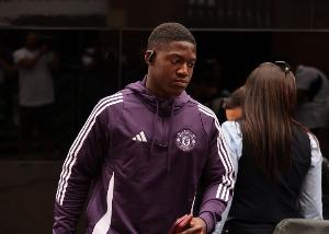 曼晚谈梅努：他已经承受不起继续被忽视和冷落，需要离队寻求发展