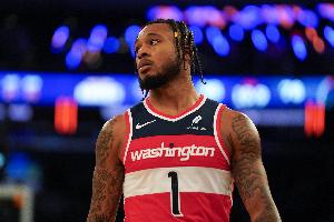 还是不行！惠特摩尔11投仅2中拿4分 三分4中0&正负值-20