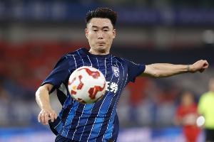 直播吧：邓涵文合同到期告别武汉三镇，与玉昆已基本达成转会共识