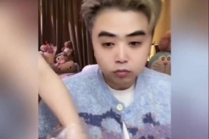 朱开：当年Light去EDG试训被中介骗 我接他到Snake他才叫我师傅！