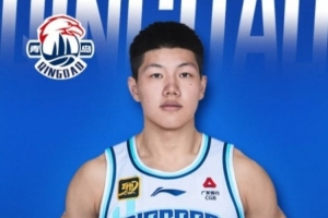 伤情公告：胡小龙右内踝外侧韧带部分撕裂 预计伤停1个月