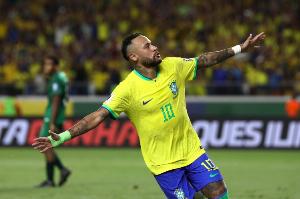 卡洛斯：内马尔仍是重要球员，希望他能带领巴西队进入世界杯决赛