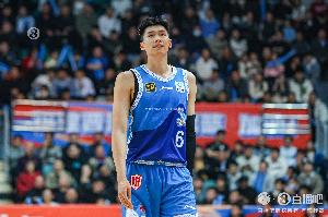 可以攻得更多！邹阳9中5拿到11分1板1帽