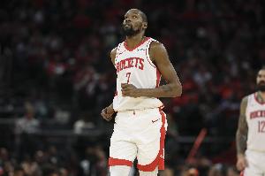 KD：很多人牺牲了陪伴家人的时间来帮助我提高 我对此心怀感激