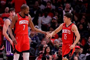 都是背靠背第二战！ESPN预测明天胜率：火箭71.8% 独行侠28.2%