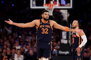 队史纪录！尼克斯第三节狂轰47分刷新纪录 此前单节最高46分