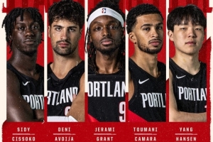 来啦来啦！开拓者客战灰熊 杨瀚森生涯首次首发出战！