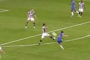 名场面：登巴巴＆兰帕德14年赛后采访谈杰拉德争冠关键战滑到！