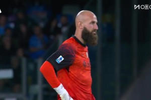 【集锦】意甲-莫拉塔造点+失点 那不勒斯0-0闷平科莫无缘3连胜