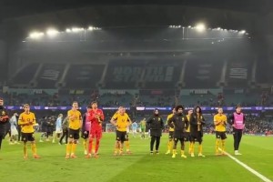 巴黎时期为数不多的温馨！梅西和拉莫斯巴黎时期就像老朋友一样！