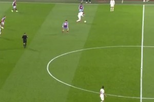 红魔曼联经典绝杀之——C罗欧战95分钟绝杀黄潜