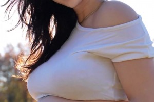 肚子很大了！张曼源晒视频：孕晚期，问体重就是不到200斤