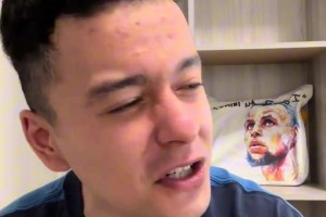 解说依力：兄弟们救救登哥吧，砍30+三双依旧没能给球队带来胜利