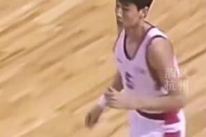 大史破防：快船怎么老是打着打着人就没了，登哥今天真的燃尽了