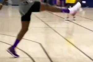 巴特勒更新社媒晒：你觉得库里会喜欢我的新发型吗？ ...