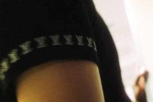 新秀该干的活！杨瀚森和乐福为队里过生日的总经理助理唱歌！