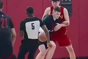 太猛了！此前中国男篮和开拓者内部赛，克林根和杨瀚森直接对位！