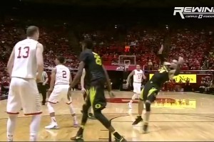 狄龙说火箭全是假摔？美媒调侃：他竟忘了自己当年的炸裂假摔