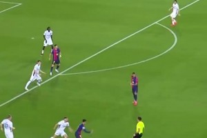 穿云裂石！名场面：德布劳内这脚暴力远射让现场充满了尖叫声！