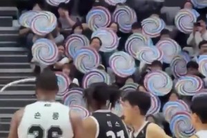 PJ华盛顿能来湖人吗？大史：要真给了，独行侠球迷能给球馆烧了！